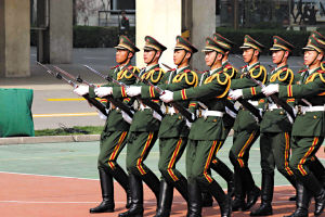 中国武警新警服靓在哪里？